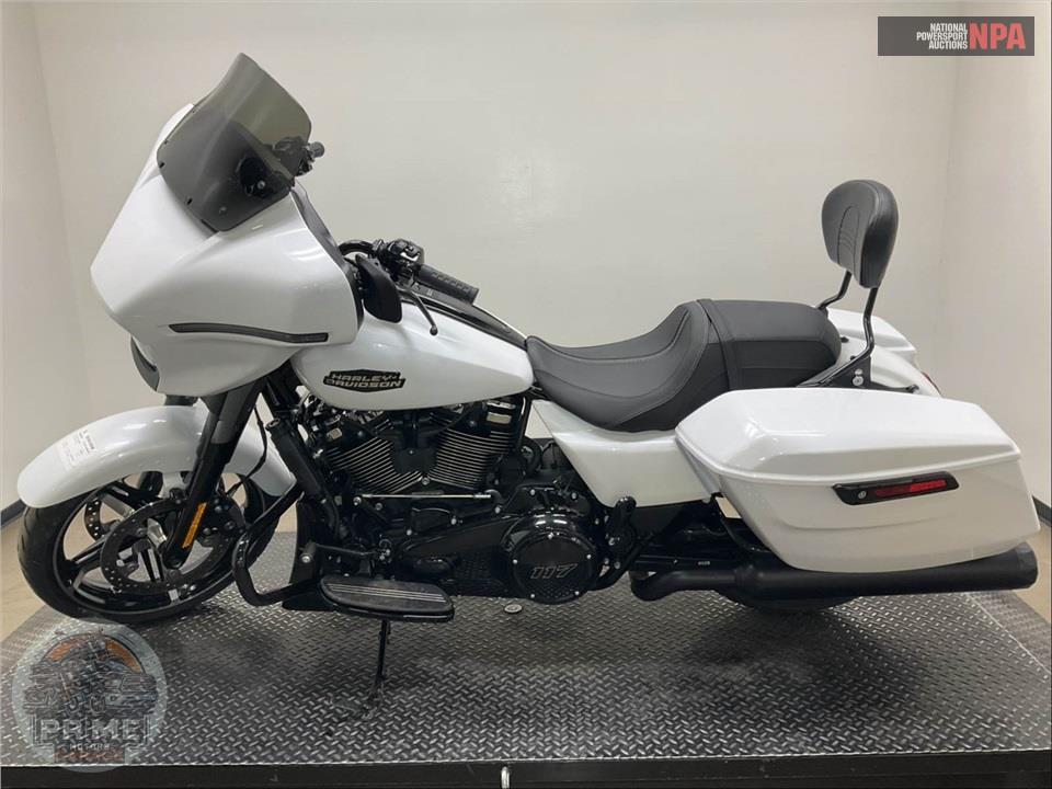 2024 Harley-Davidson FLHX STREET GLIDE — фото 3