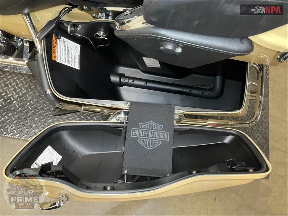 2014 Harley-Davidson FLHTK ELECTRA GLIDE ULTRA LIMITED — фото 18