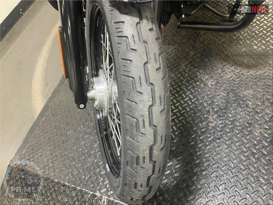 2019 Harley-Davidson FXBB STREET BOB — фото 22
