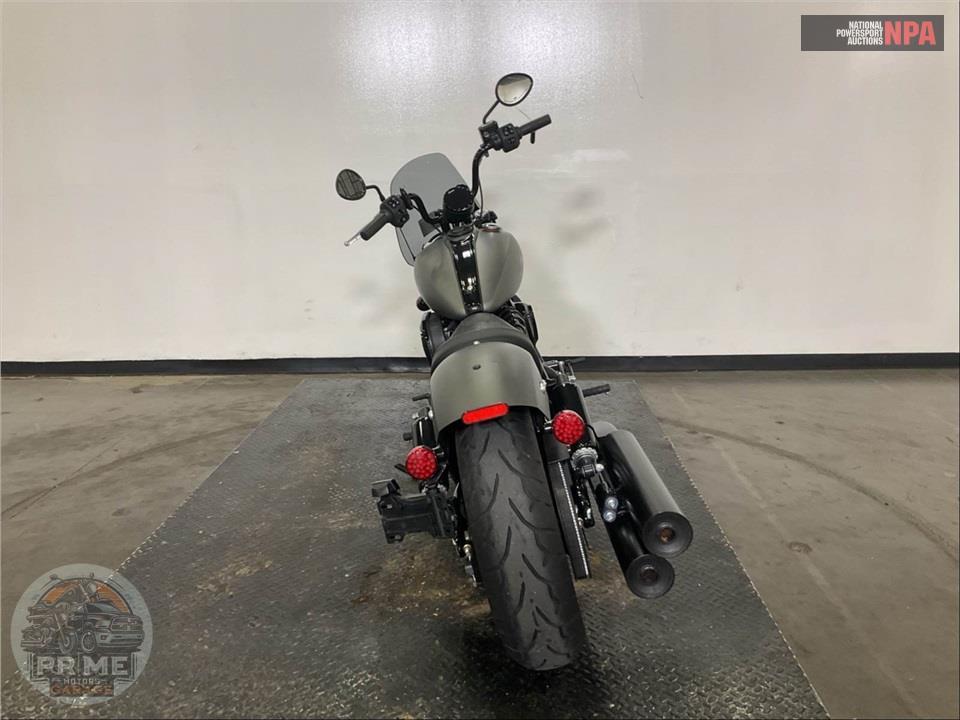 2023 Indian Motorcycle CHIEF BOBBER DARK HORSE (SMOKE) — фото 4