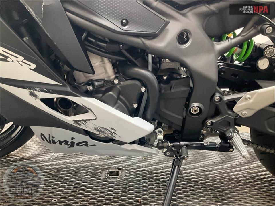 2025 Kawasaki ZX400SSFAL NINJA ZX-4RR (ABS) — фото 7