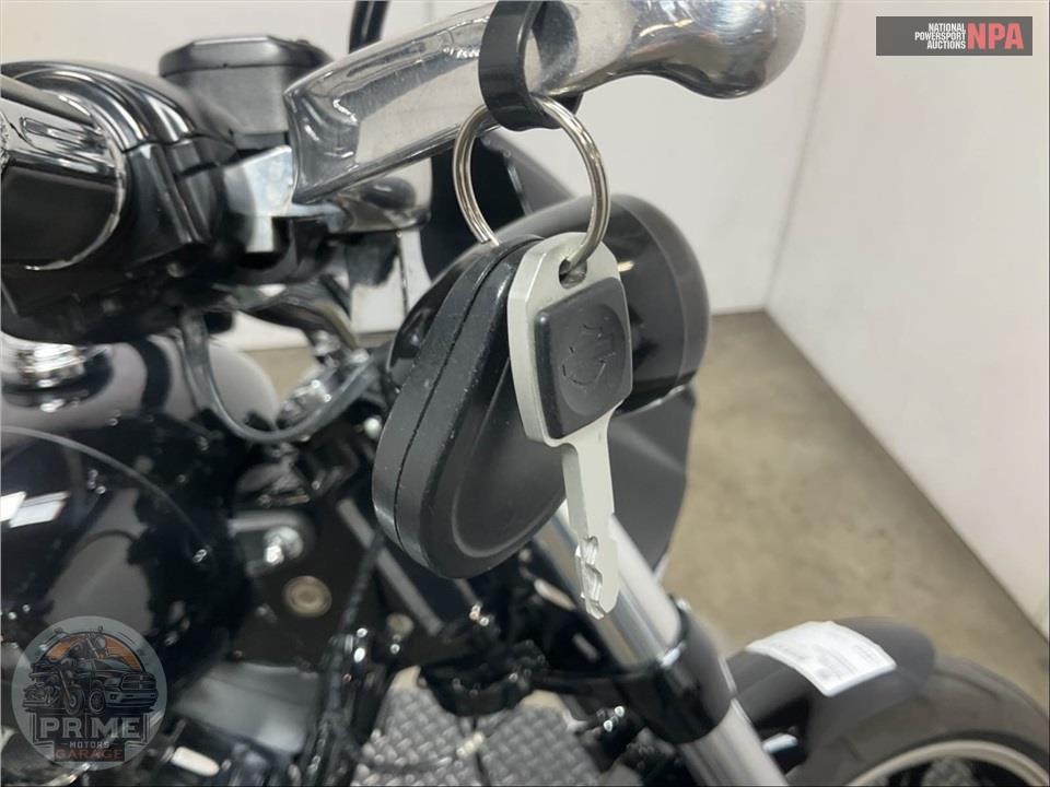 2018 Harley-Davidson FXBR BREAKOUT — фото 11