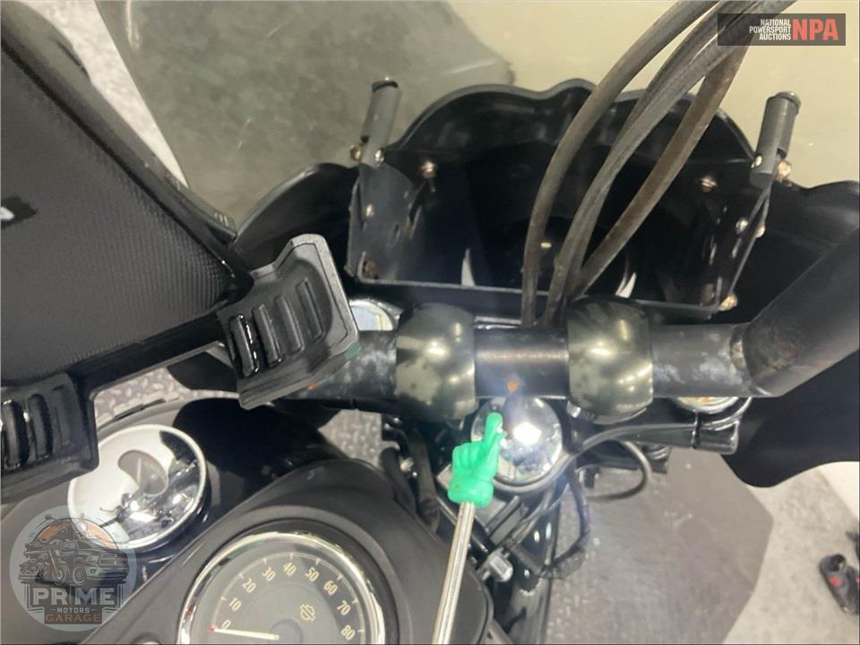 2016 Harley-Davidson FXDB STREET BOB — фото 27