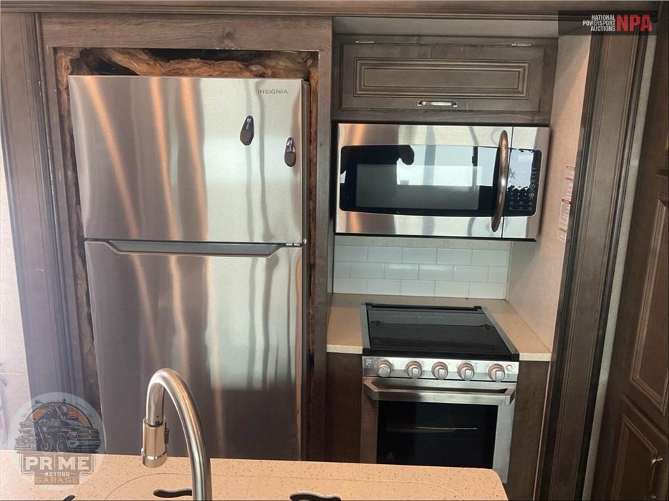 2019 Keystone Rv M-362 RD - MONTANA HIGH COUNTRY FIFTH WHEEL SERIES — фото 20