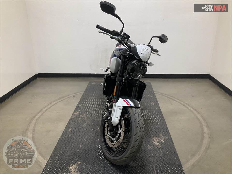 2025 Triumph TRIDENT 660 TRIPLE TRIBUTE EDITION — фото 2
