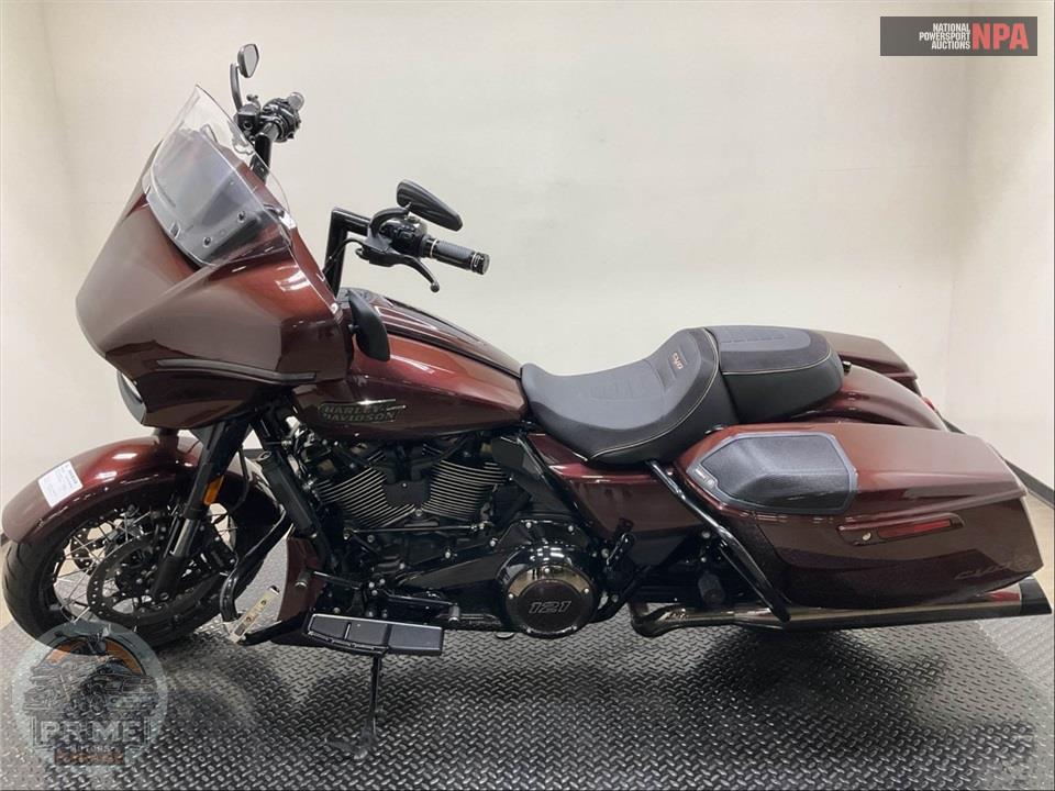 2024 Harley-Davidson FLHXSE CVO STREET GLIDE — фото 3