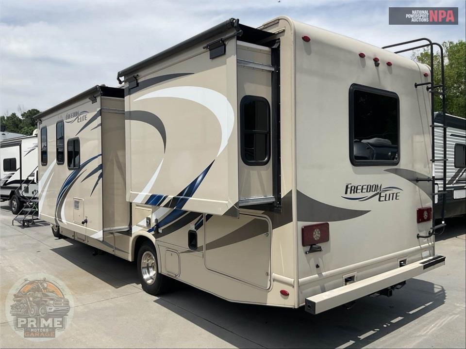 2017 Thor Motor Coach M-29FE E450-V10 - FREEDOM ELITE SERIES — фото 4