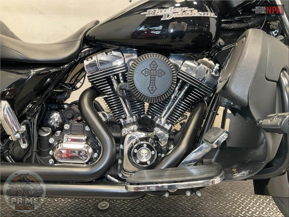 2016 Harley-Davidson FLHX STREET GLIDE — фото 6