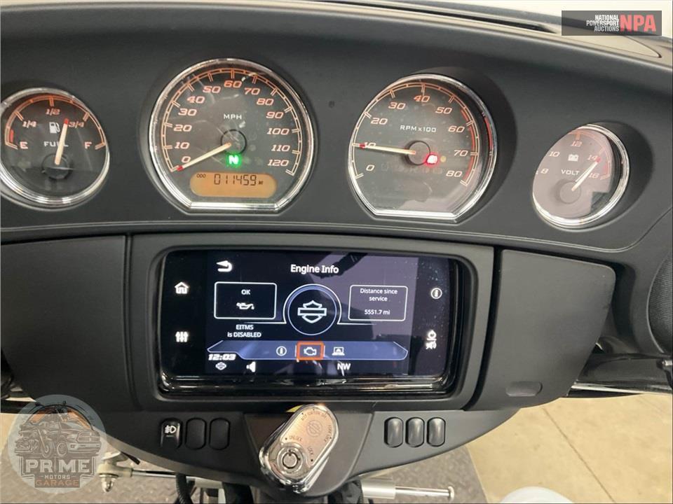 2023 Harley-Davidson FLHTCUTG TRI GLIDE ULTRA CLASSIC — фото 5