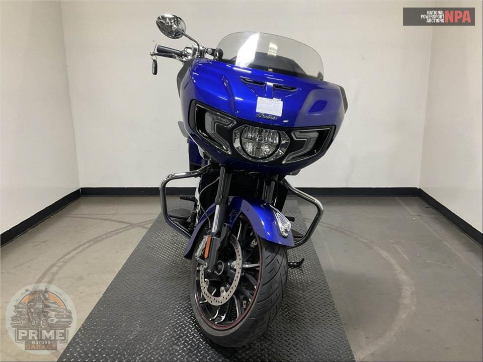2022 Indian Motorcycle CHALLENGER LIMITED (TWO TONE) — фото 2