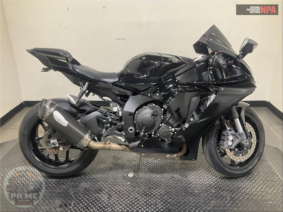 2020 YAMAHA YZF-R1