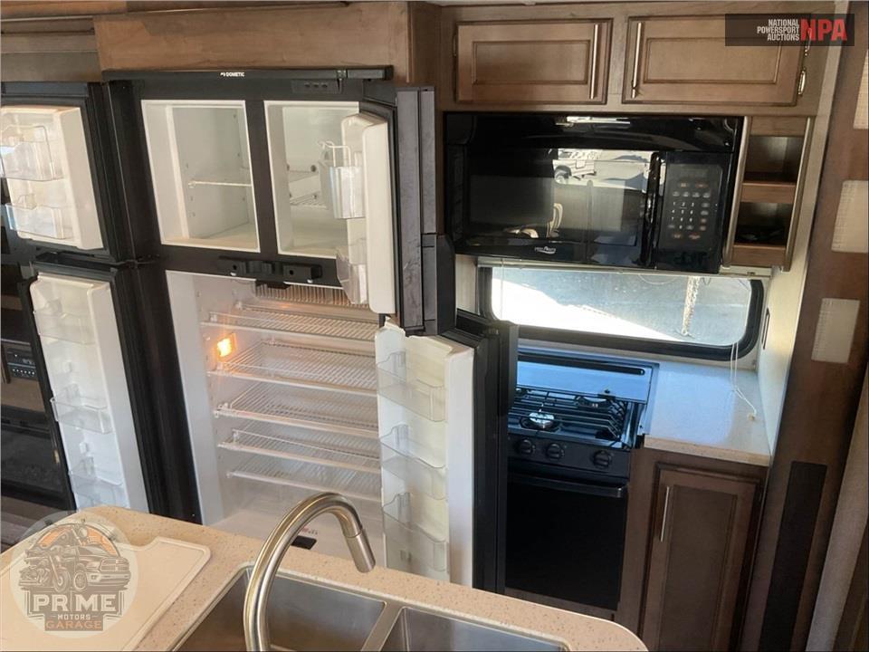 2018 Keystone Rv M-368 MBI - COUGAR FIFTH WHEEL SERIES — фото 22