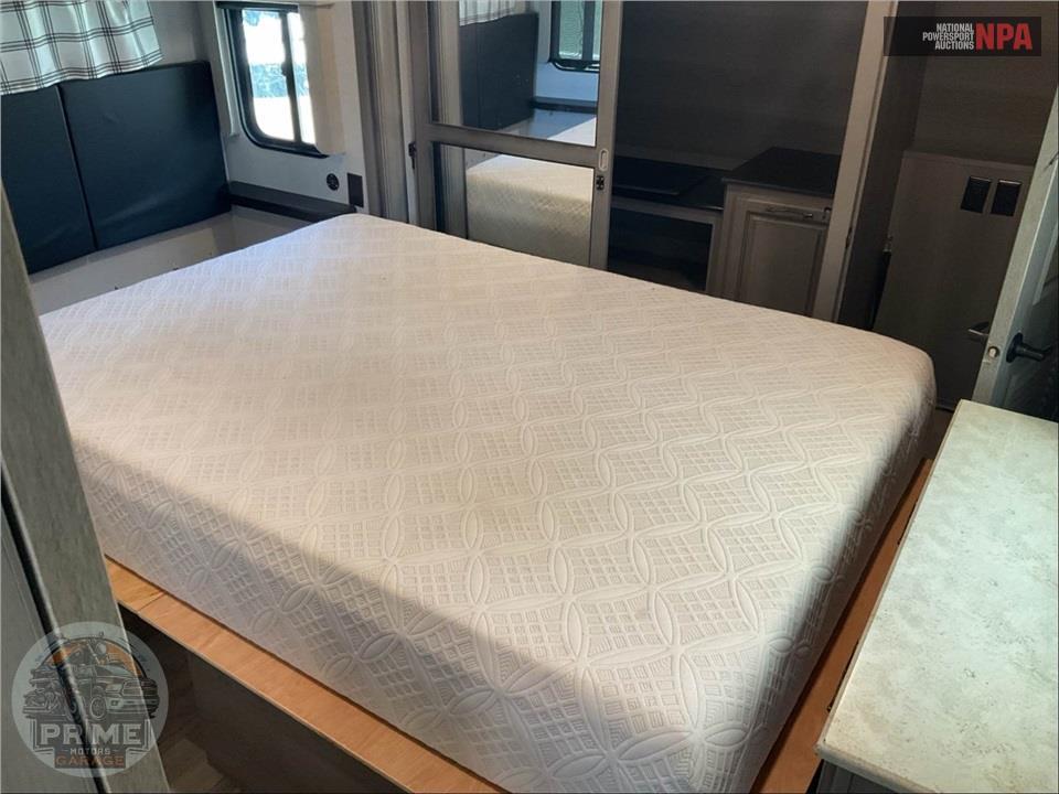 2021 Keystone Rv M-3231 CK - MONTANA FIFTH WHEEL SERIES — фото 10