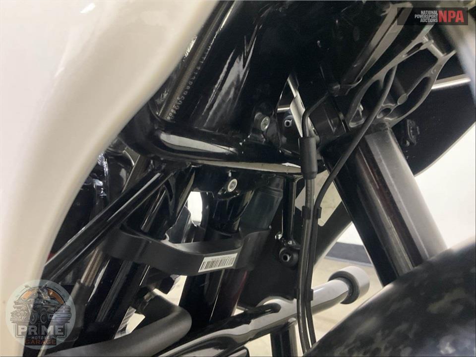 2024 Harley-Davidson FLTRXSTSE CVO ROAD GLIDE ST — фото 11
