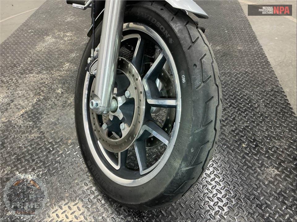 2014 Harley-Davidson FXDL DYNA LOW RIDER — фото 17