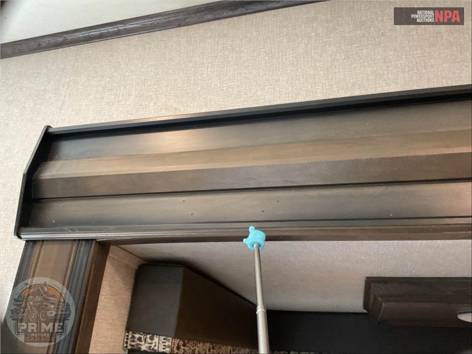 2019 Keystone Rv M-330 RL - MONTANA HIGH COUNTRY FIFTH WHEEL SERIES — фото 21