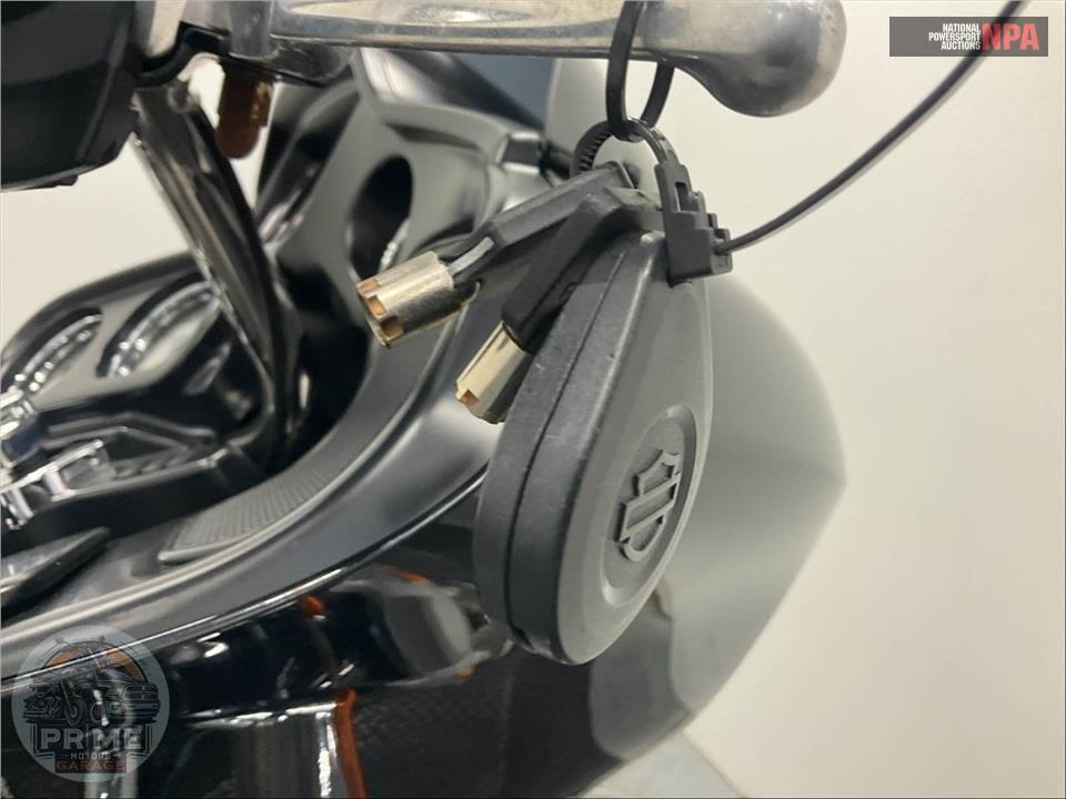 2023 Harley-Davidson FLTRX ROAD GLIDE — фото 10