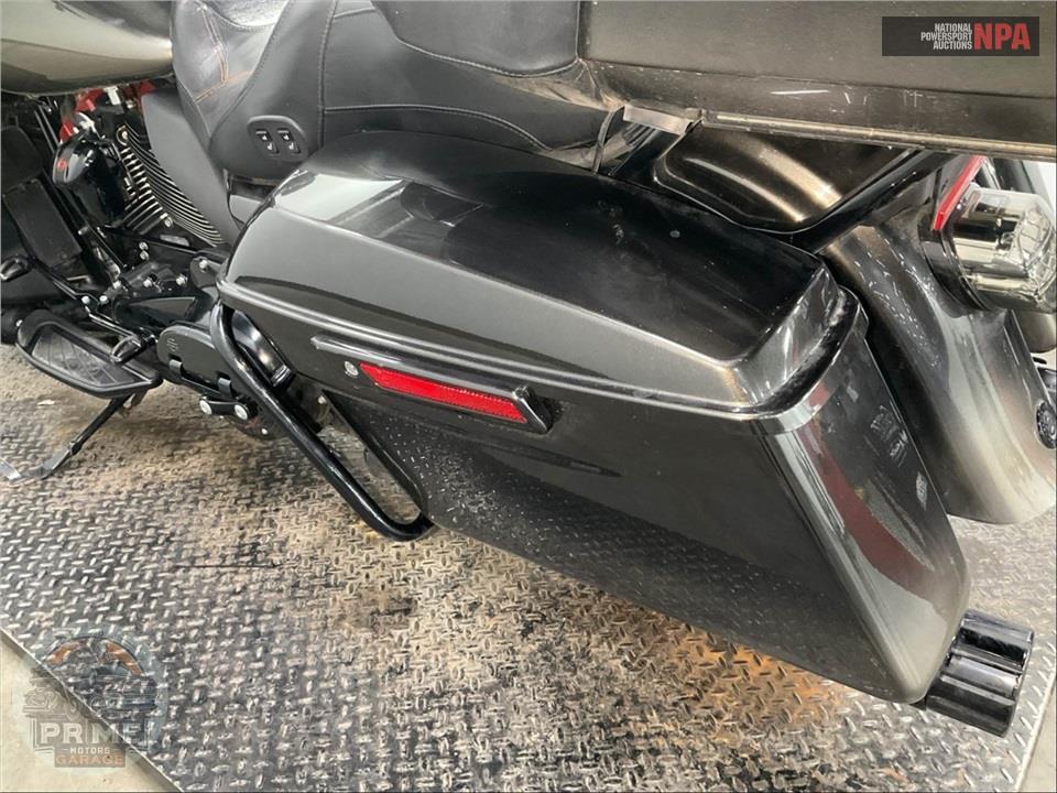 2018 Harley-Davidson FLHTKSE CVO LIMITED — фото 20