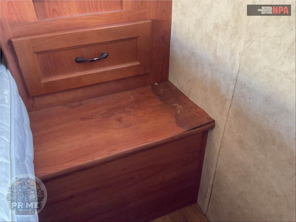 2011 Coachmen By Forest River M-31 FK FORD E45 - FREELANDER SERIES — фото 44