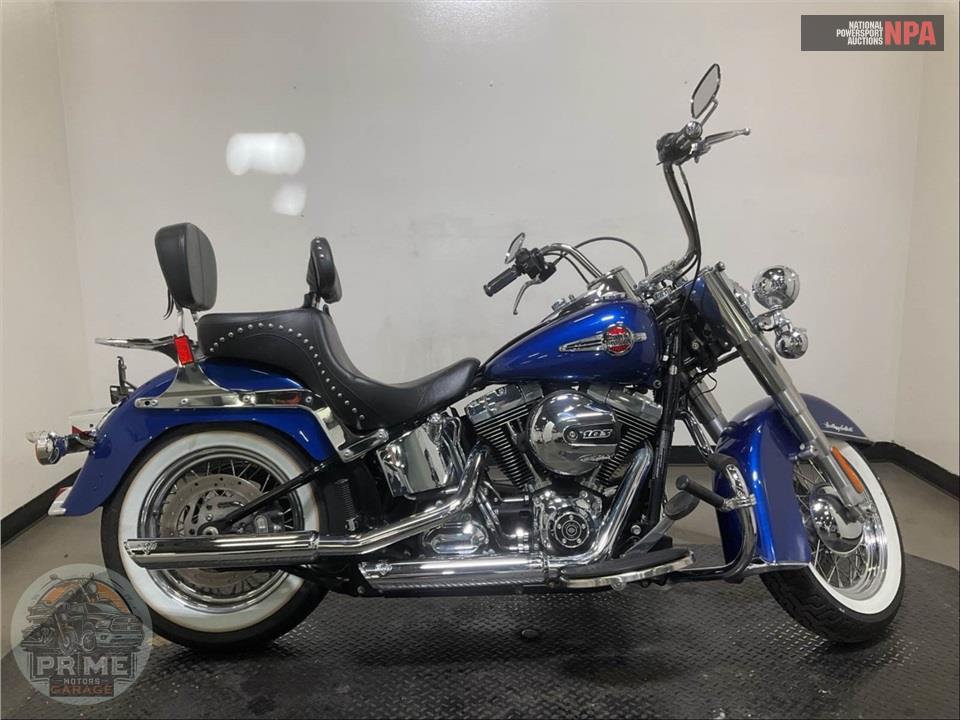 2017 Harley-Davidson FLSTC HERITAGE SOFTAIL CLASSIC — фото 1