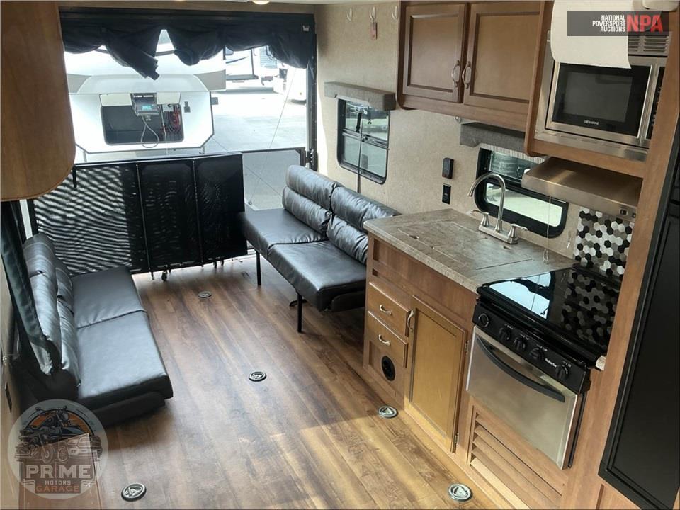 2018 Coachmen By Forest River M-26 TH - CATALINA TRAIL BLAZER TOY HAULER SERIES — фото 6