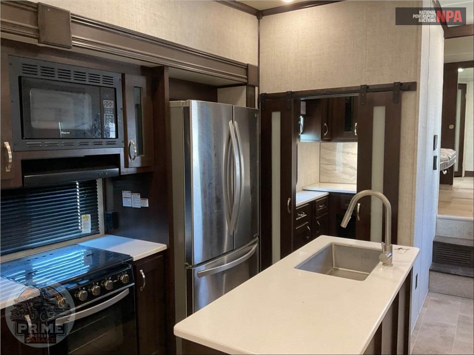 2020 Palomino By Forest River M-382FBC - COLUMBUS C-SERIES FIFTH WHEEL SERIES — фото 7