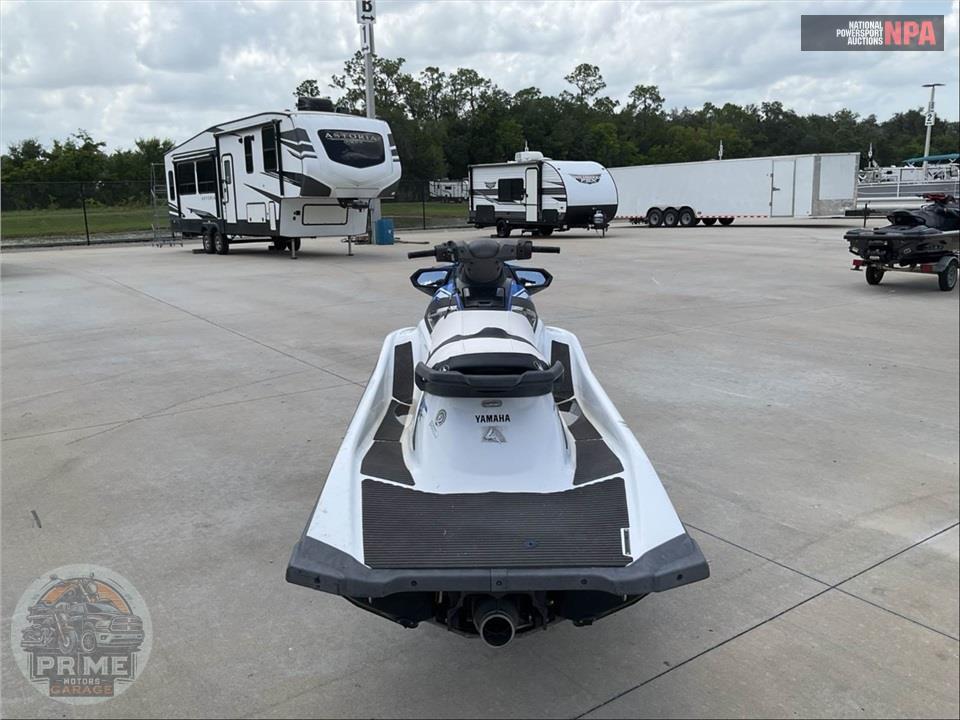 2015 Yamaha WAVE RUNNER VX — фото 4