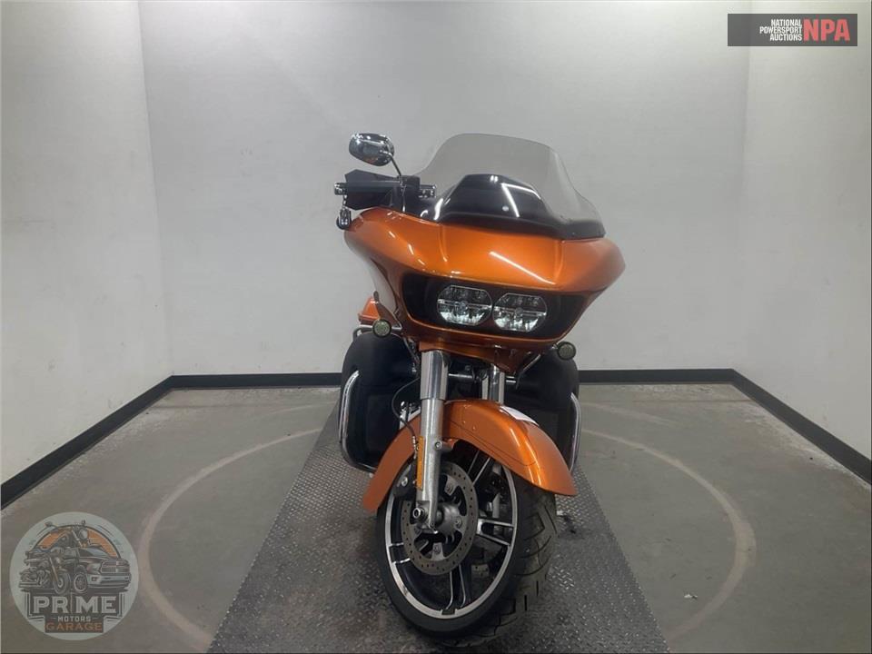 2015 Harley-Davidson FLTRXS ROAD GLIDE SPECIAL — фото 2