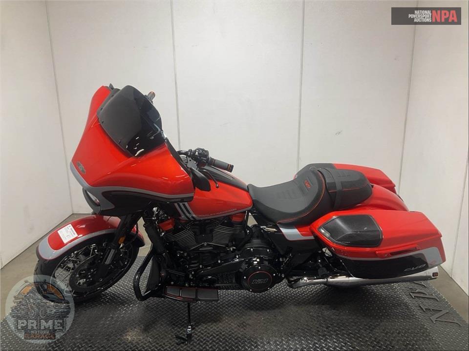 2024 Harley-Davidson FLHXSE CVO STREET GLIDE — фото 3