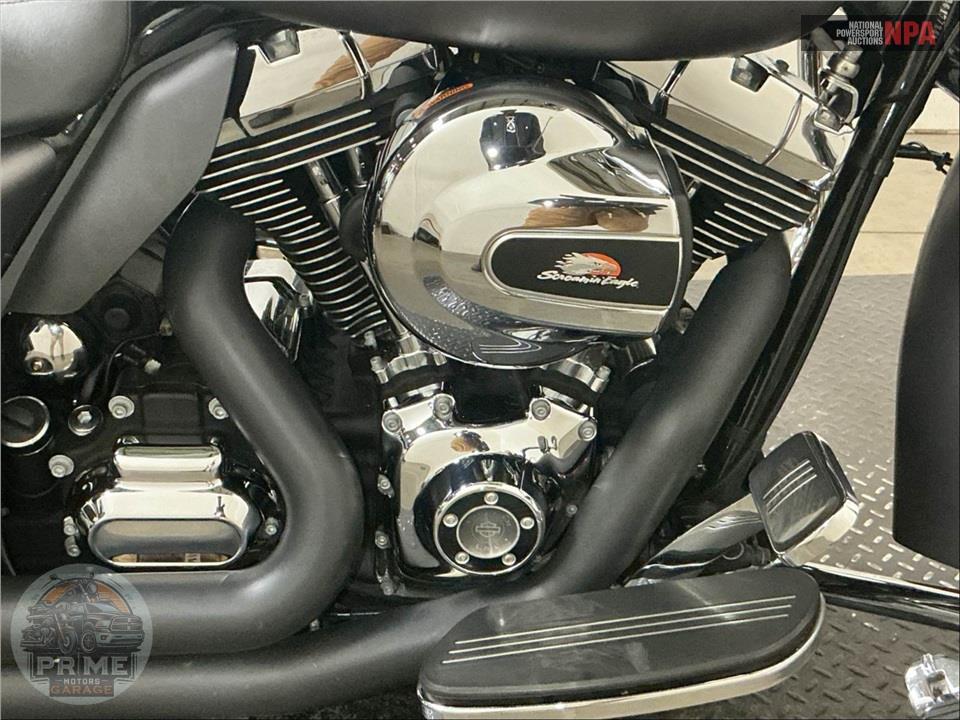 2016 Harley-Davidson FLHXS STREET GLIDE SPECIAL — фото 6