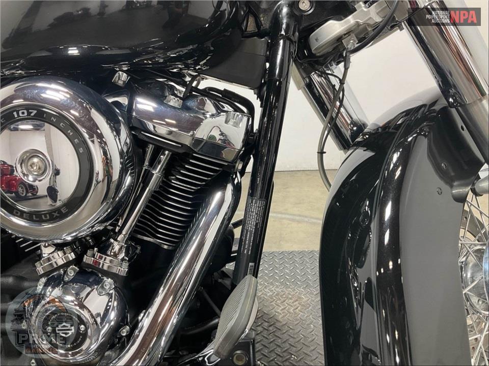 2019 Harley-Davidson FLDE DELUXE — фото 14