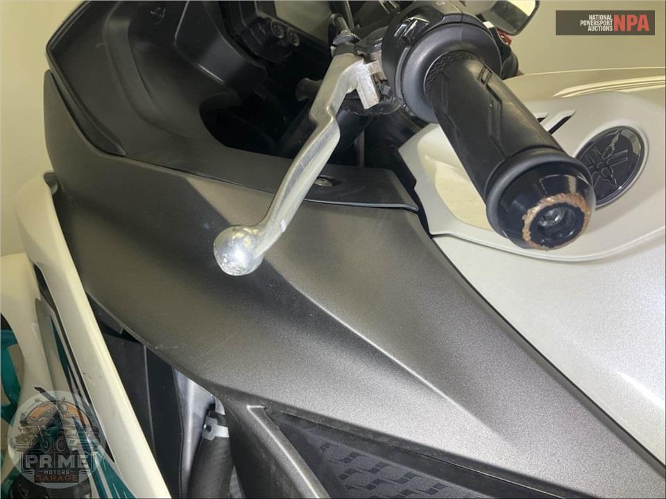 2024 Yamaha YZF-R3 — фото 23
