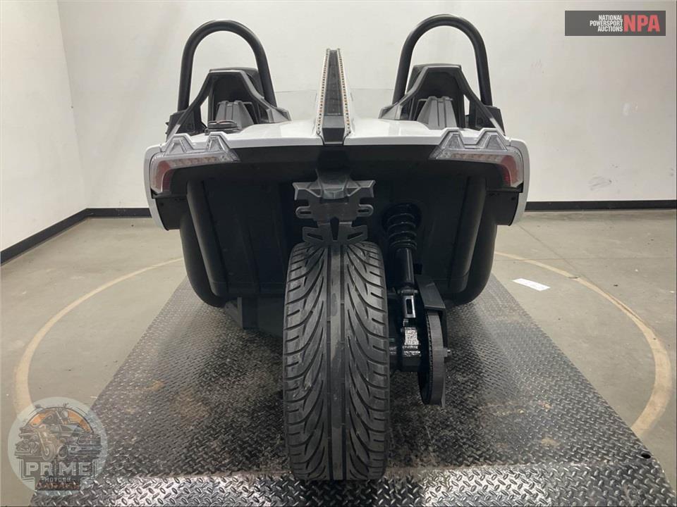 2021 Polaris SLINGSHOT S WITH TECHNOLOGY PACKAGE AUTODRIVE — фото 4