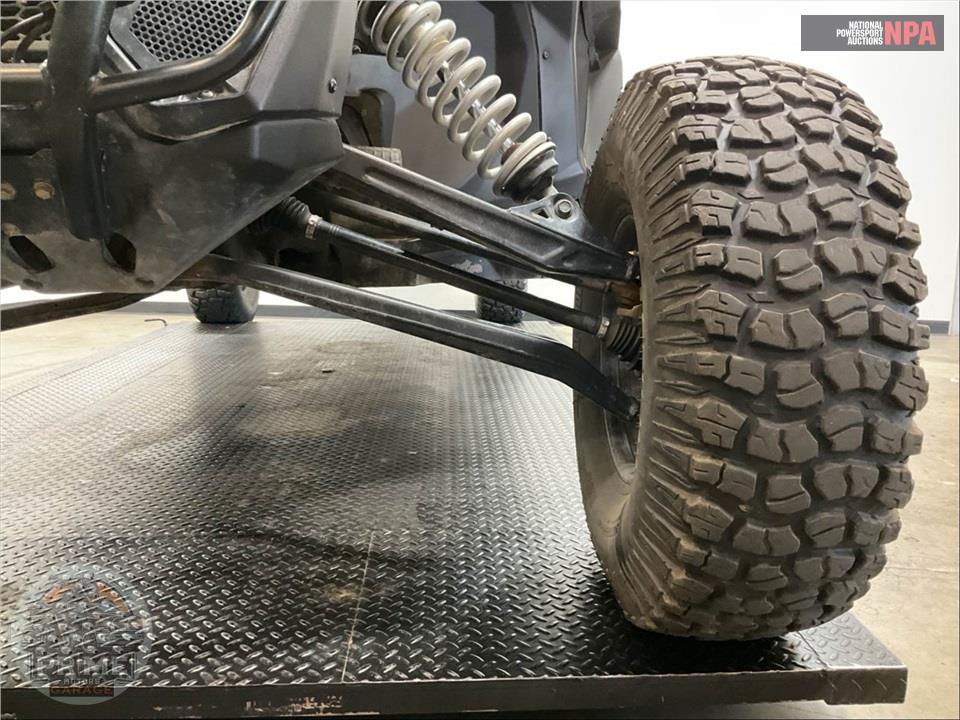 2018 Can-Am MAVERICK X3 MAX X RS TURBO R — фото 31