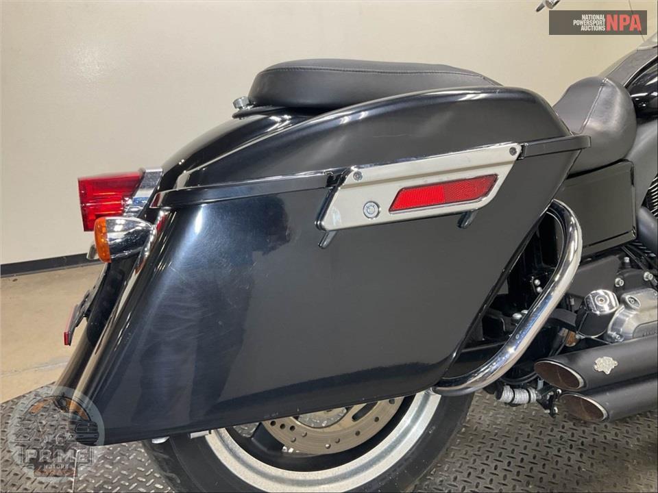 2012 Harley-Davidson FLD-103 DYNA SWITCHBACK — фото 23
