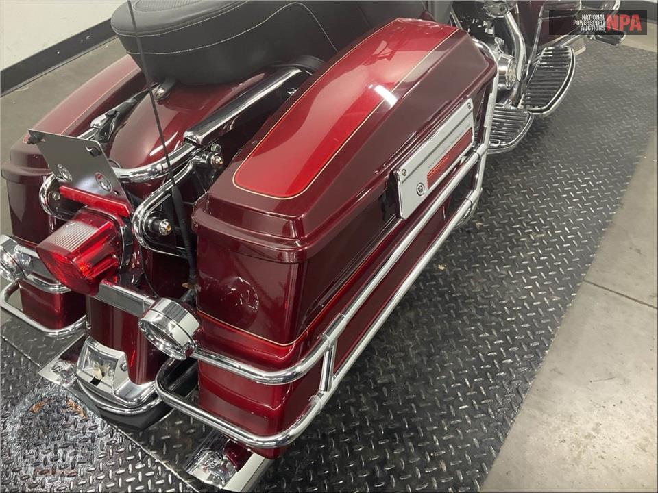 2008 Harley-Davidson FLHTCU ULTRA CLASSIC ELECTRA GLIDE — фото 28