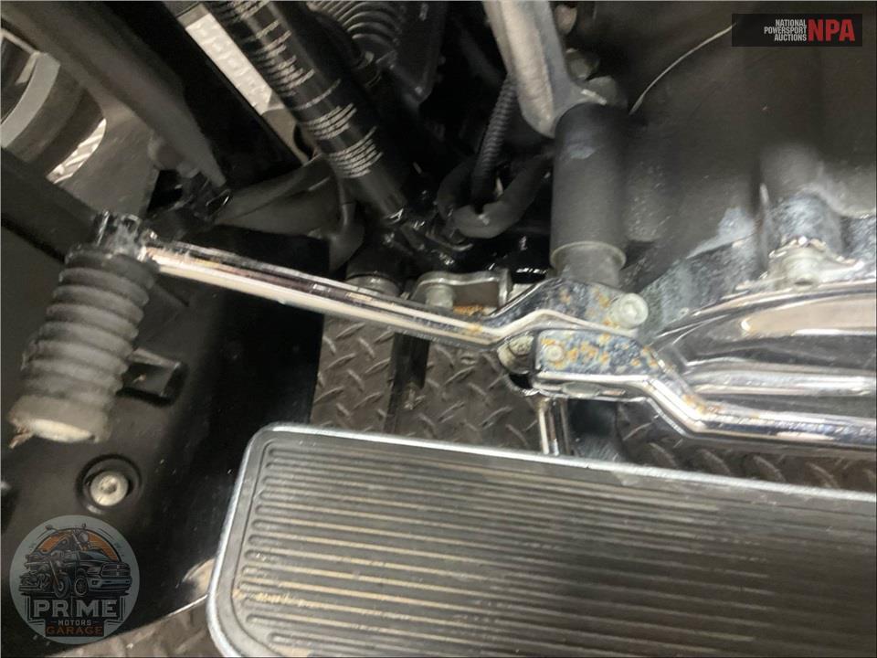 2015 Harley-Davidson FLHTK ELECTRA GLIDE ULTRA LIMITED — фото 29