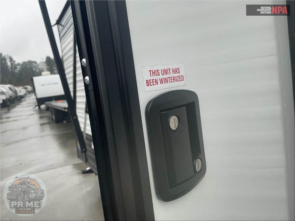 2025 Keystone Rv M-1700 FQ - SPRINGDALE MINI SERIES — фото 20