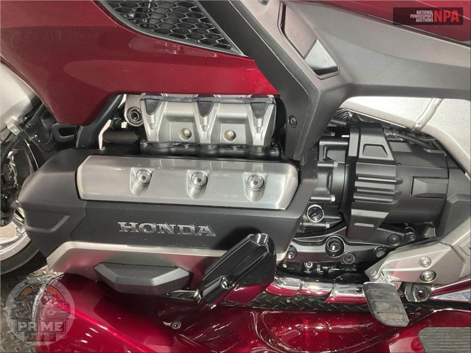 2018 Honda GL1800D GOLDWING TOUR DCT (RED) — фото 7