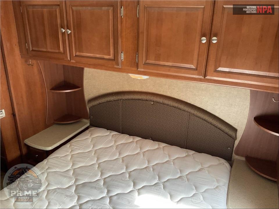 2015 Coachmen By Forest River M-280 DS CHEVROLET 4500 - LEPRECHAUN SERIES — фото 27