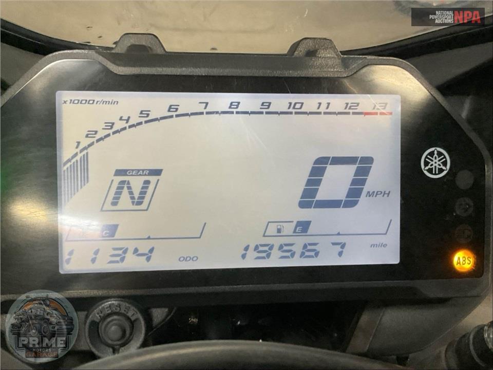 2023 Yamaha YZF-R3 — фото 5