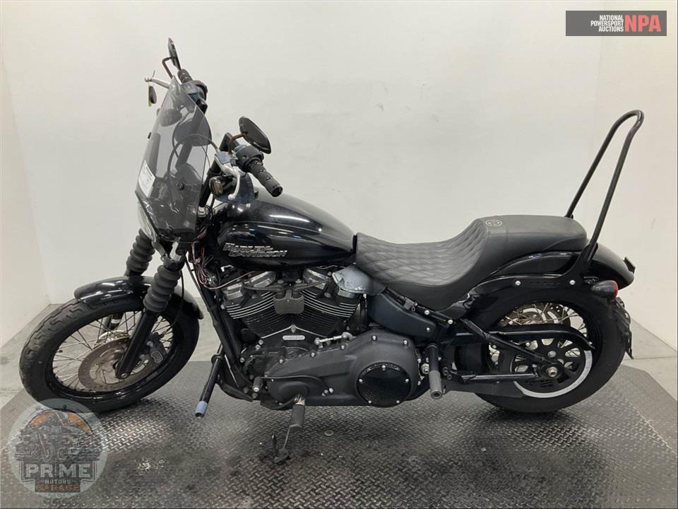 2018 Harley-Davidson FXBB STREET BOB — фото 3