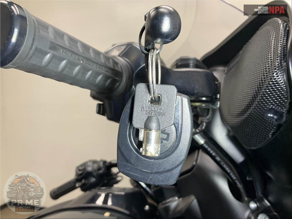 2025 Harley-Davidson FLHXU STEET GLIDE ULTRA — фото 13