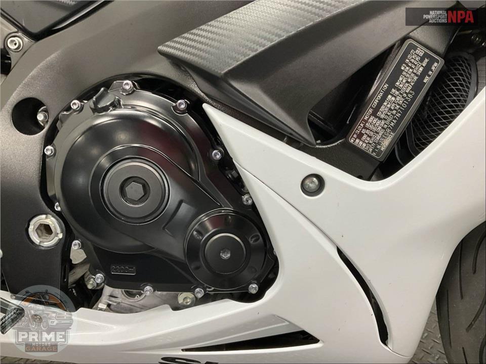 2022 Suzuki GSX-R750 — фото 7