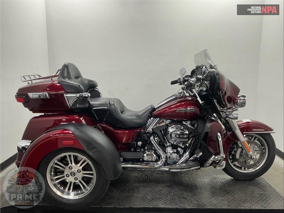 2016 HARLEY-DAVIDSON FLHTCUTG TRIGLIDE ULTRA CLASSIC