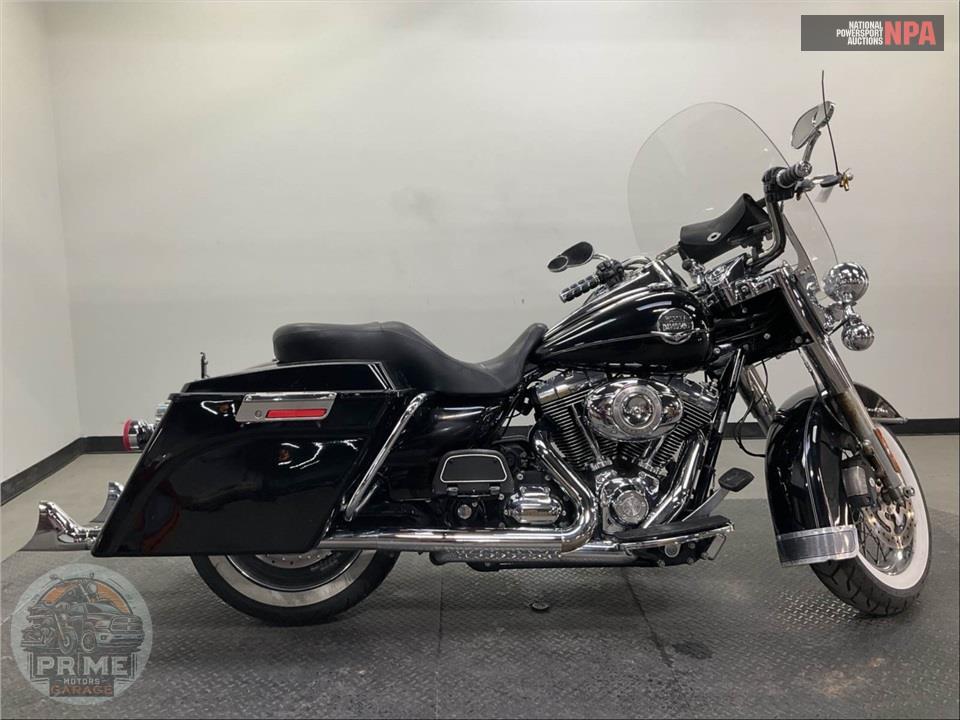 2010 Harley-Davidson FLHRC ROAD KING CLASSIC — фото 1