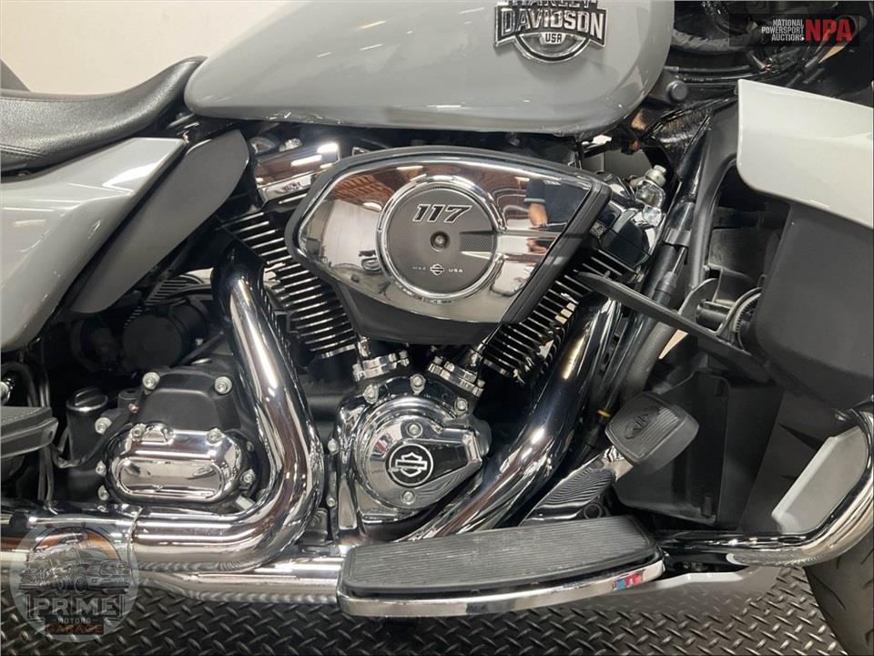 2025 Harley-Davidson FLHXU STEET GLIDE ULTRA — фото 6