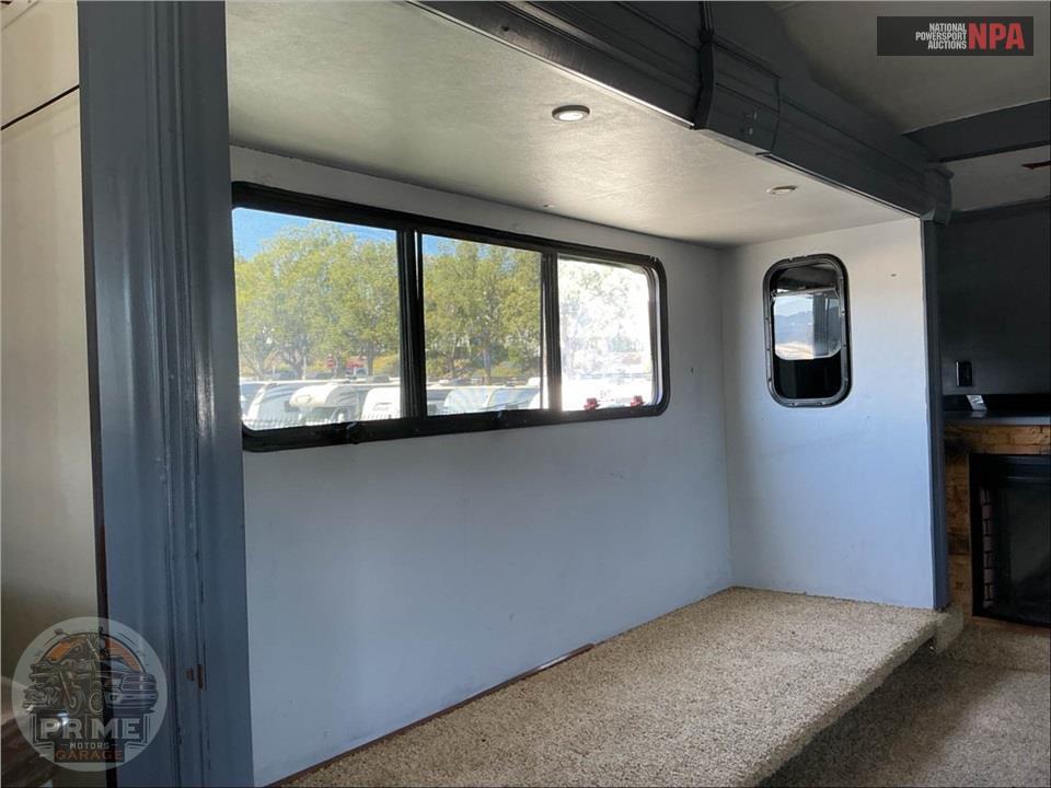 2014 Cardinal By Forest River M-3800FL - FIFTH WHEEL SERIES — фото 24
