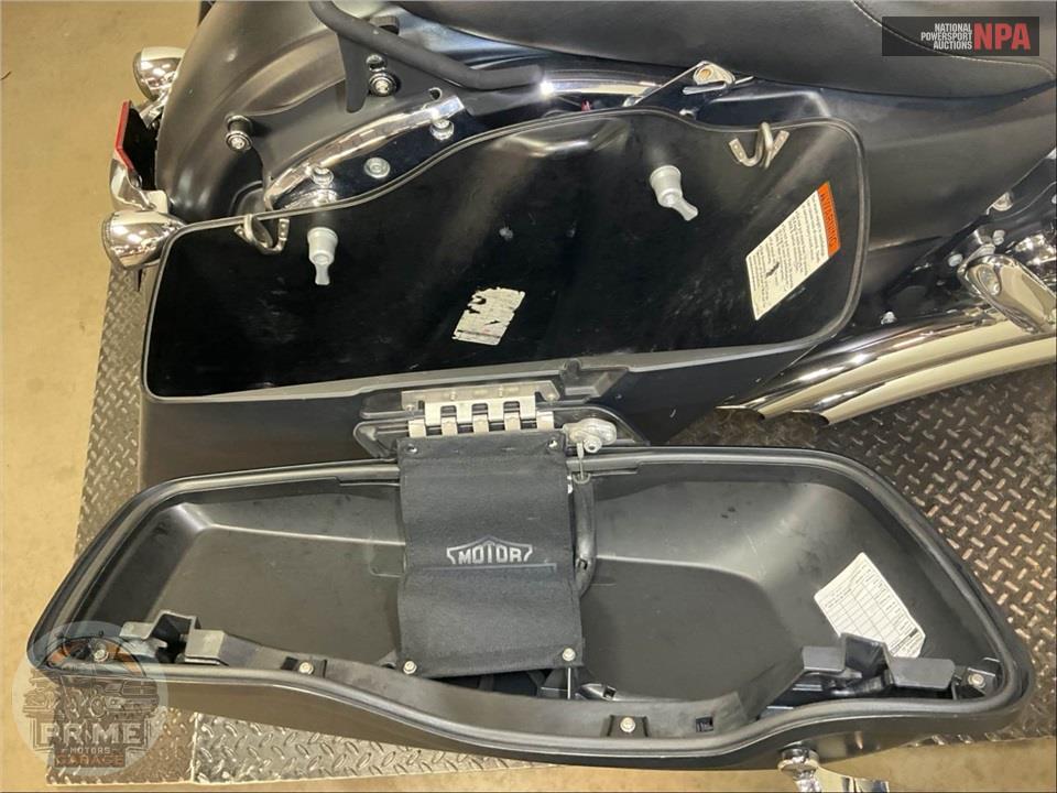 2015 Harley-Davidson FLTRX ROAD GLIDE — фото 26