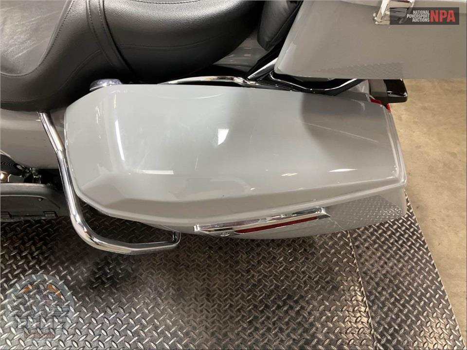 2025 Harley-Davidson FLHXU STEET GLIDE ULTRA — фото 20